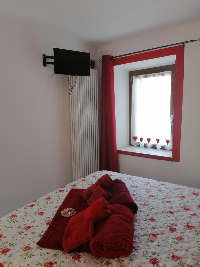 Casa Vacanza La Rosa Vinadio Extérieur photo